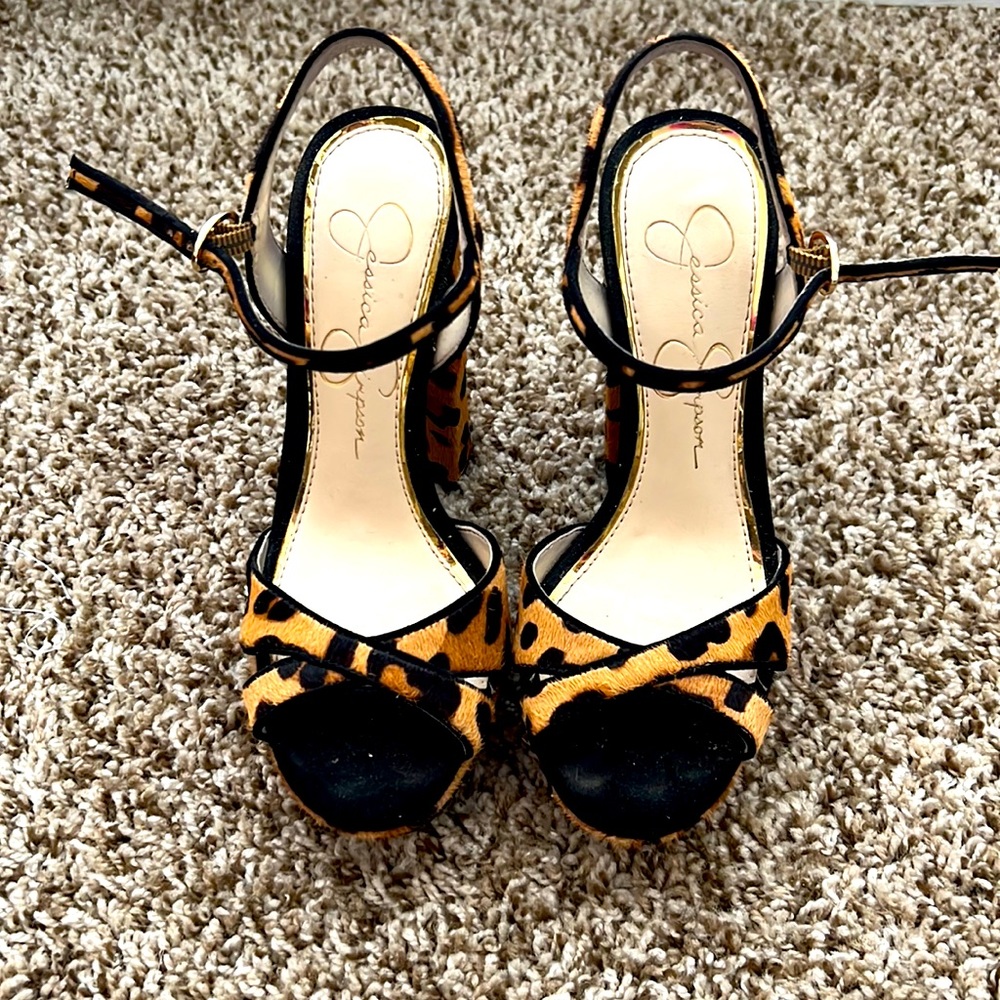 Jessica Simpson heels!